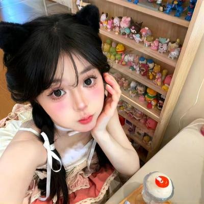 捷运上的女孩